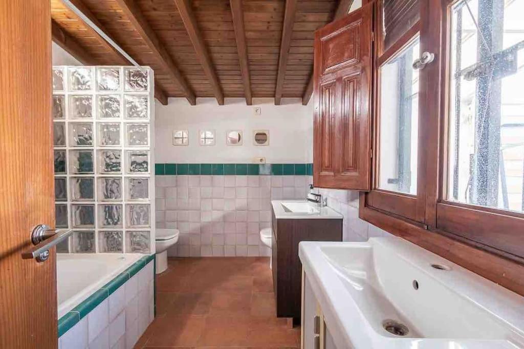 Entire House Close To Albaicin And The City Center Granada Exterior photo
